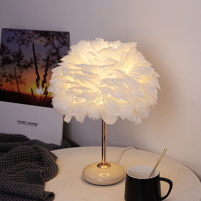 Feather Shade Table Lamp with Ceramic Base and Polished Metal Rod | Kelmera