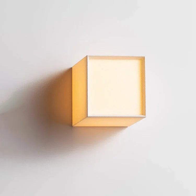 Feneno Fabric Wall Lamp