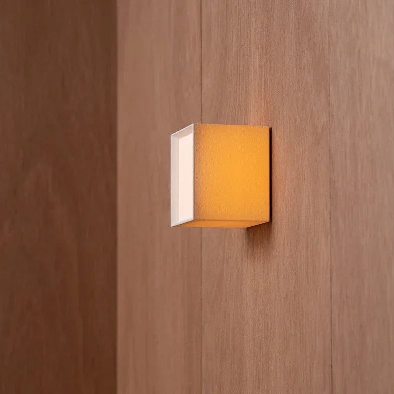 Feneno Fabric Wall Lamp