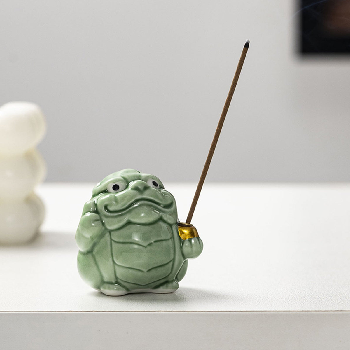 Feng Shui Incense Holder | Kelmera
