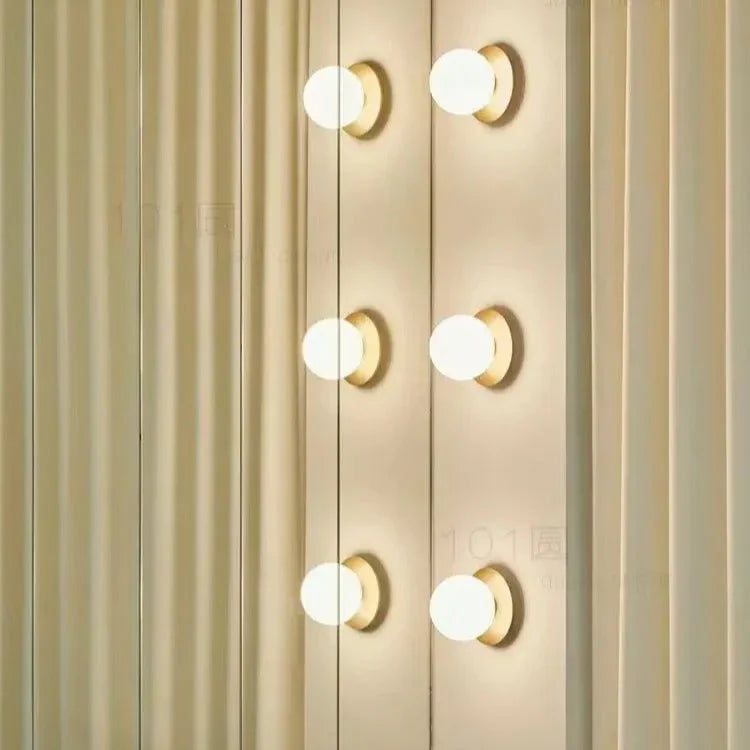 Fenstelta Wall Lamp