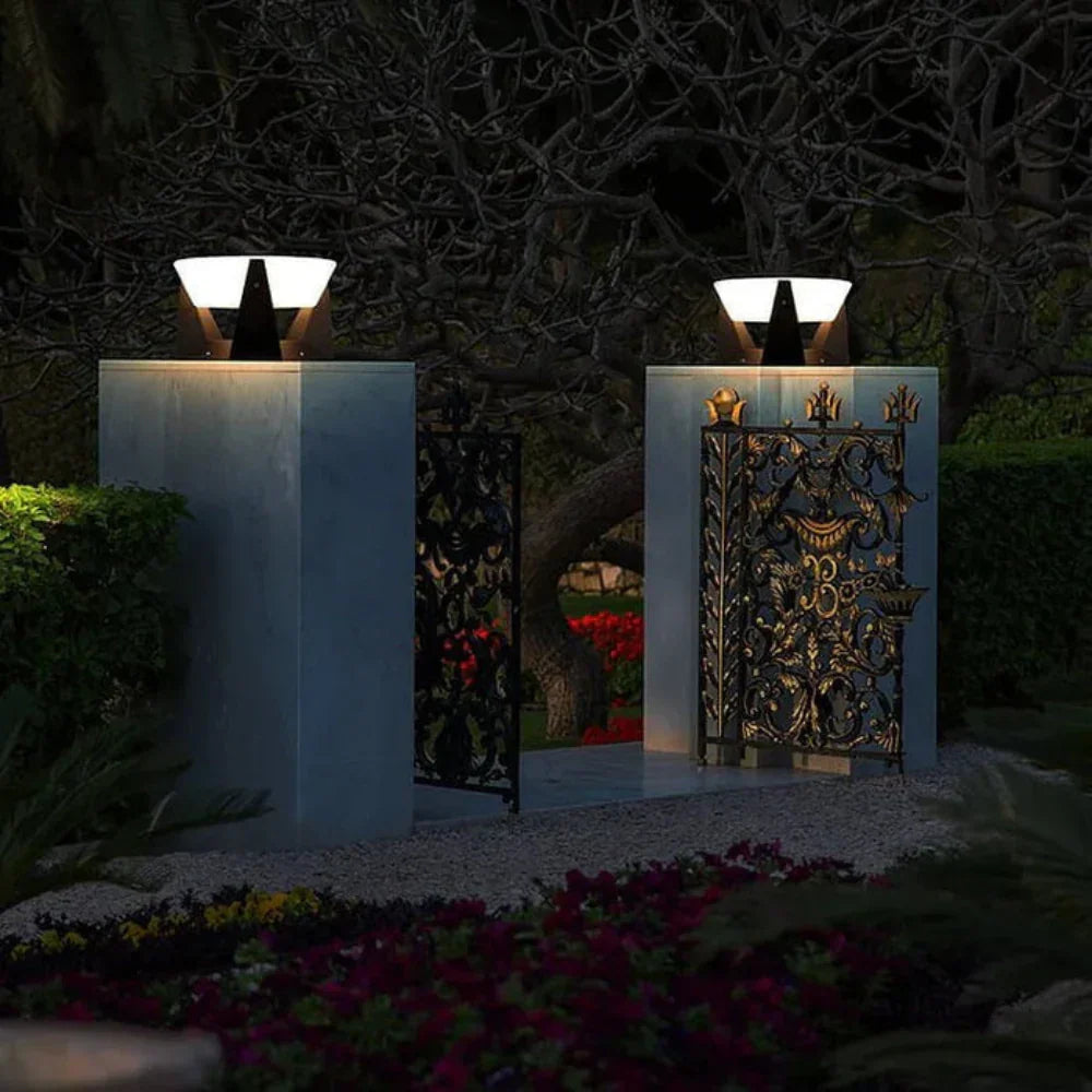 Fensura Solar Outdoor Lamp