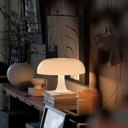 Frynyra Table Lamp