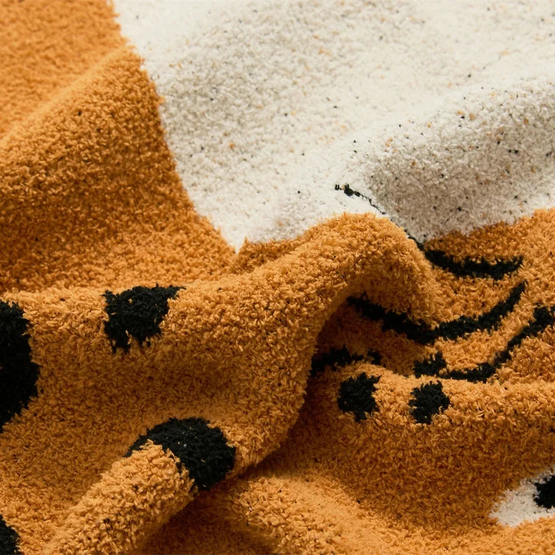 Frystita Throw