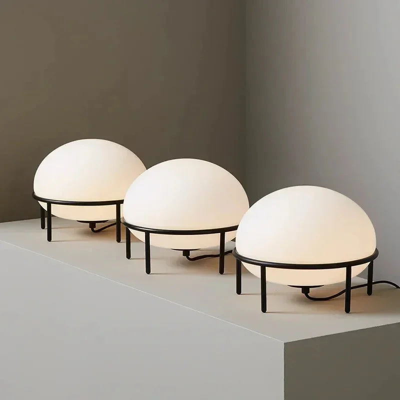 Fryvynta Table Lamp