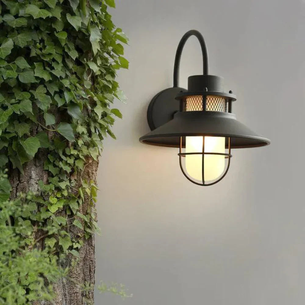 Gilneda Outdoor Wall Light