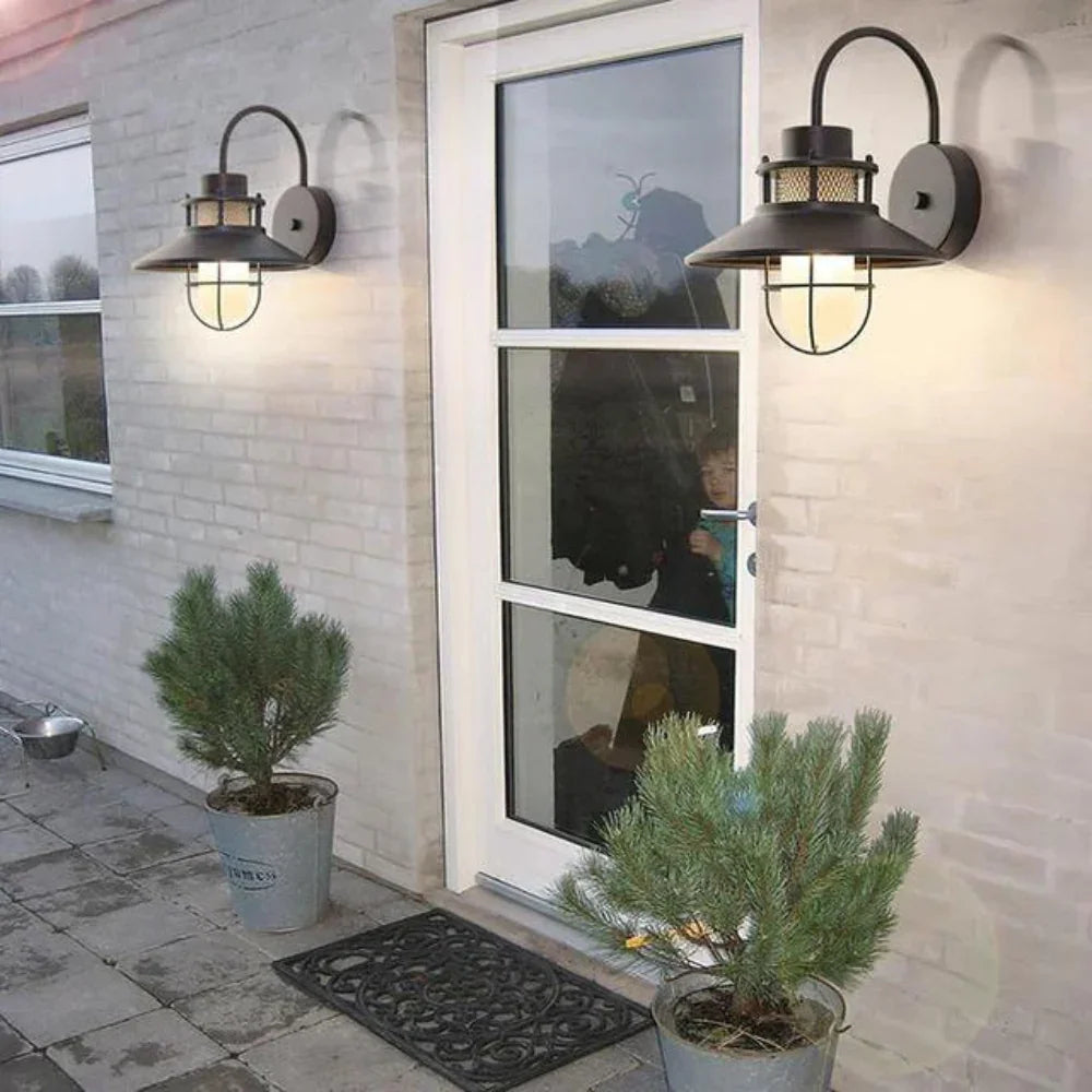 Gilneda Outdoor Wall Light