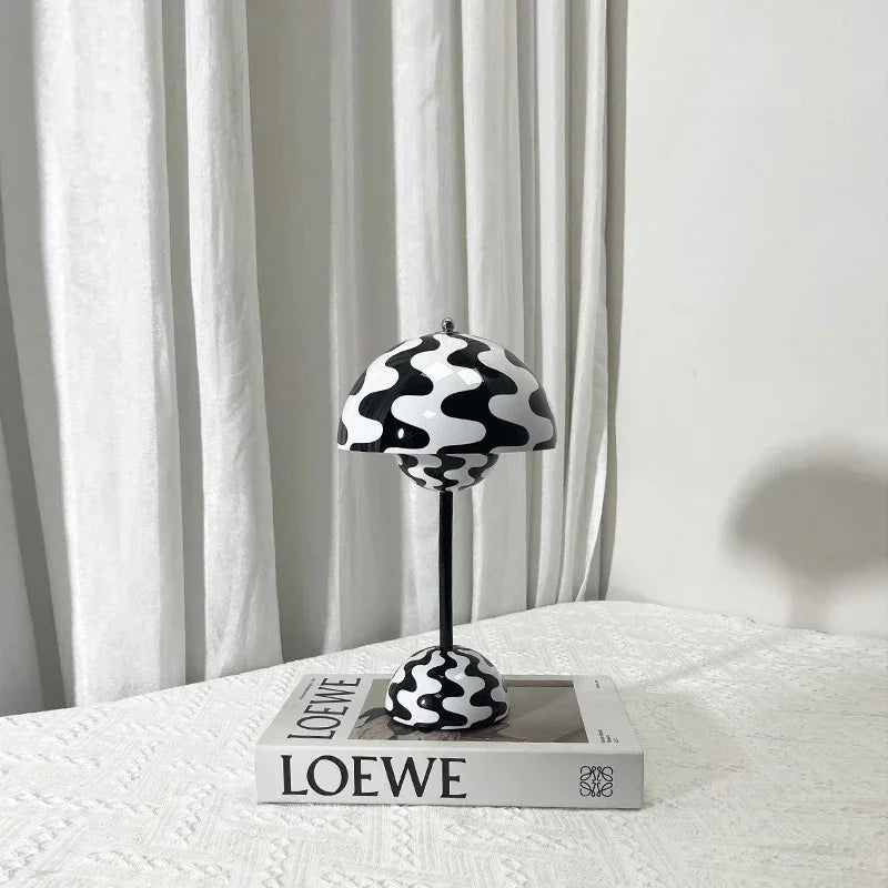 Glenheath Table Lamp - Dimmable