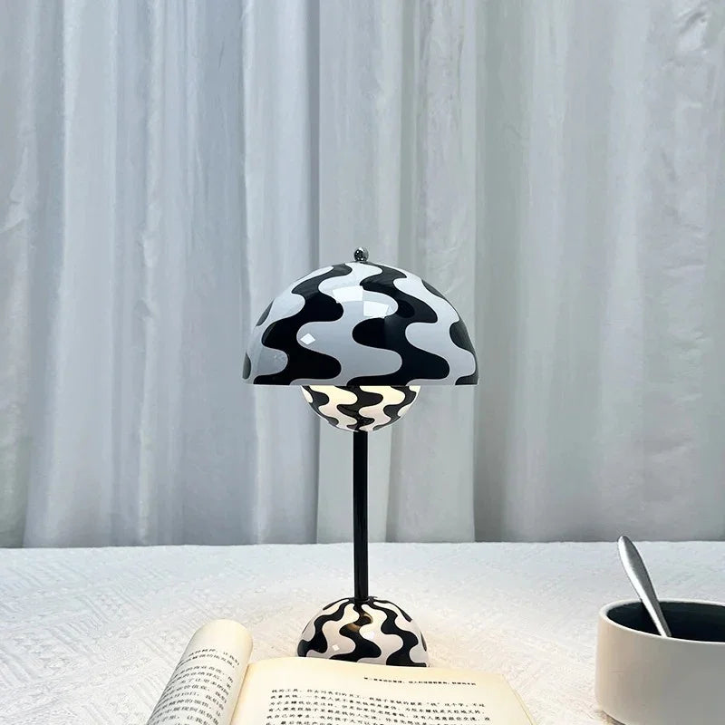 Glenheath Table Lamp - Dimmable