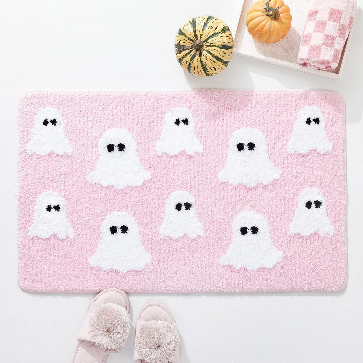 Halloween-Themed Ghost Bath Mat | Kelmera