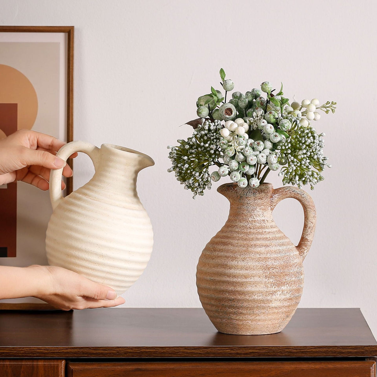 Handcrafted Ceramic Vase with Ribbed Structure | Kelmera
