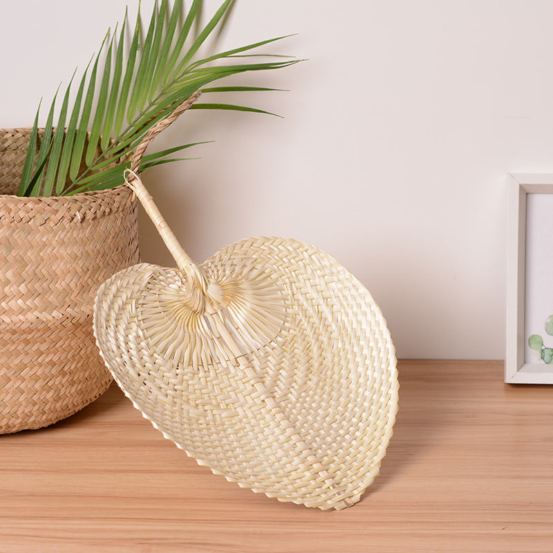Handcrafted Fan with Colorful Details | Kelmera