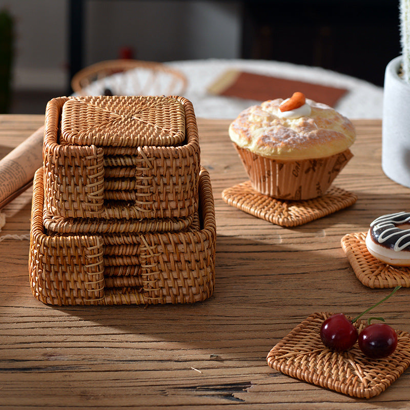 Handmade Coasters made of Woven Material | Kelmera