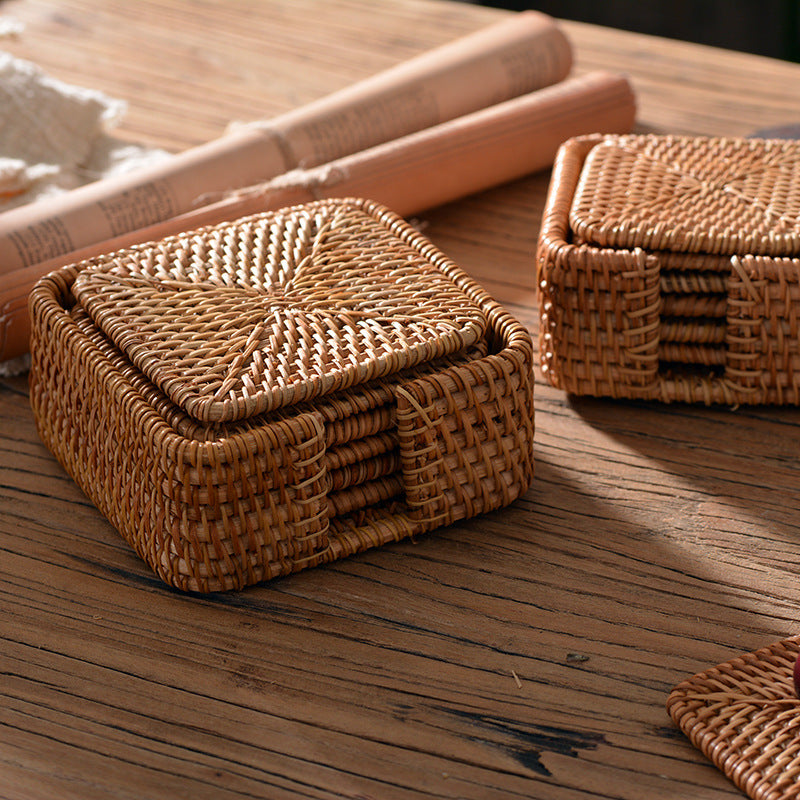 Handmade Coasters made of Woven Material | Kelmera