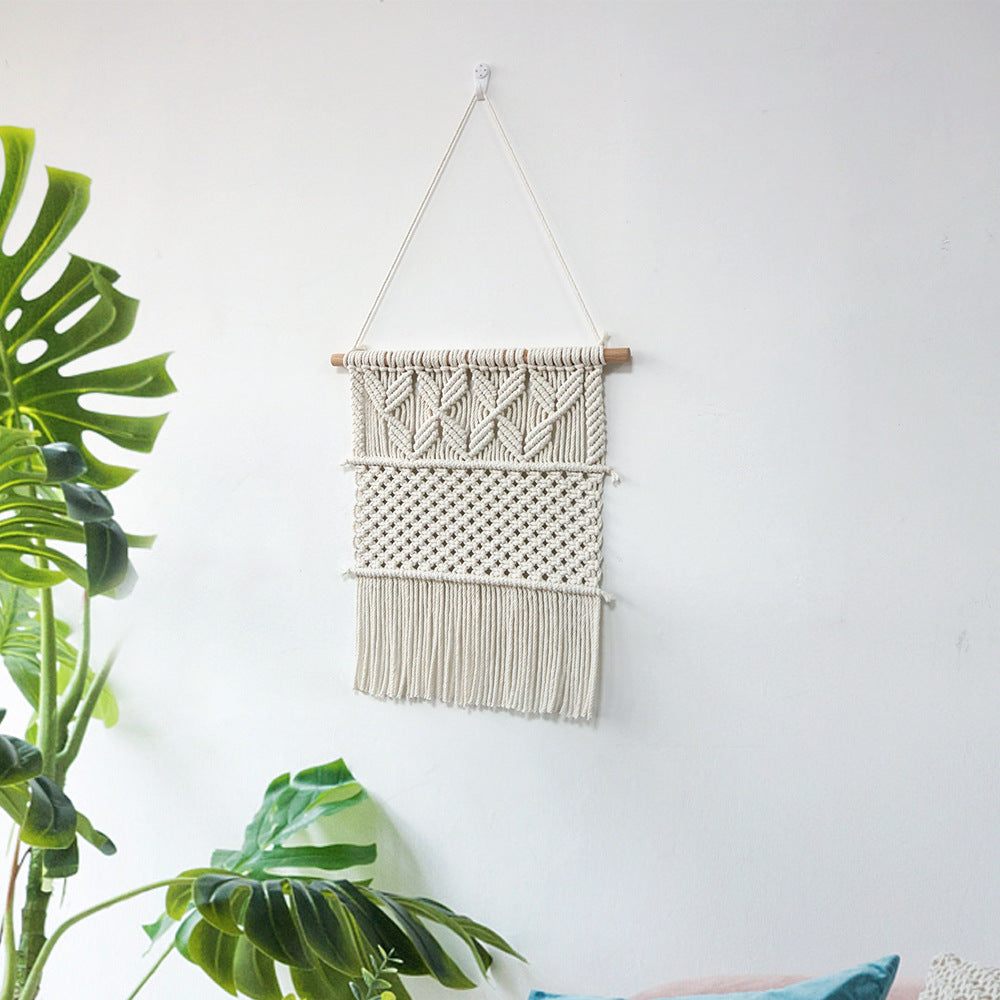 Handwoven Macrame Wall Hanging in Boho Style | Kelmera