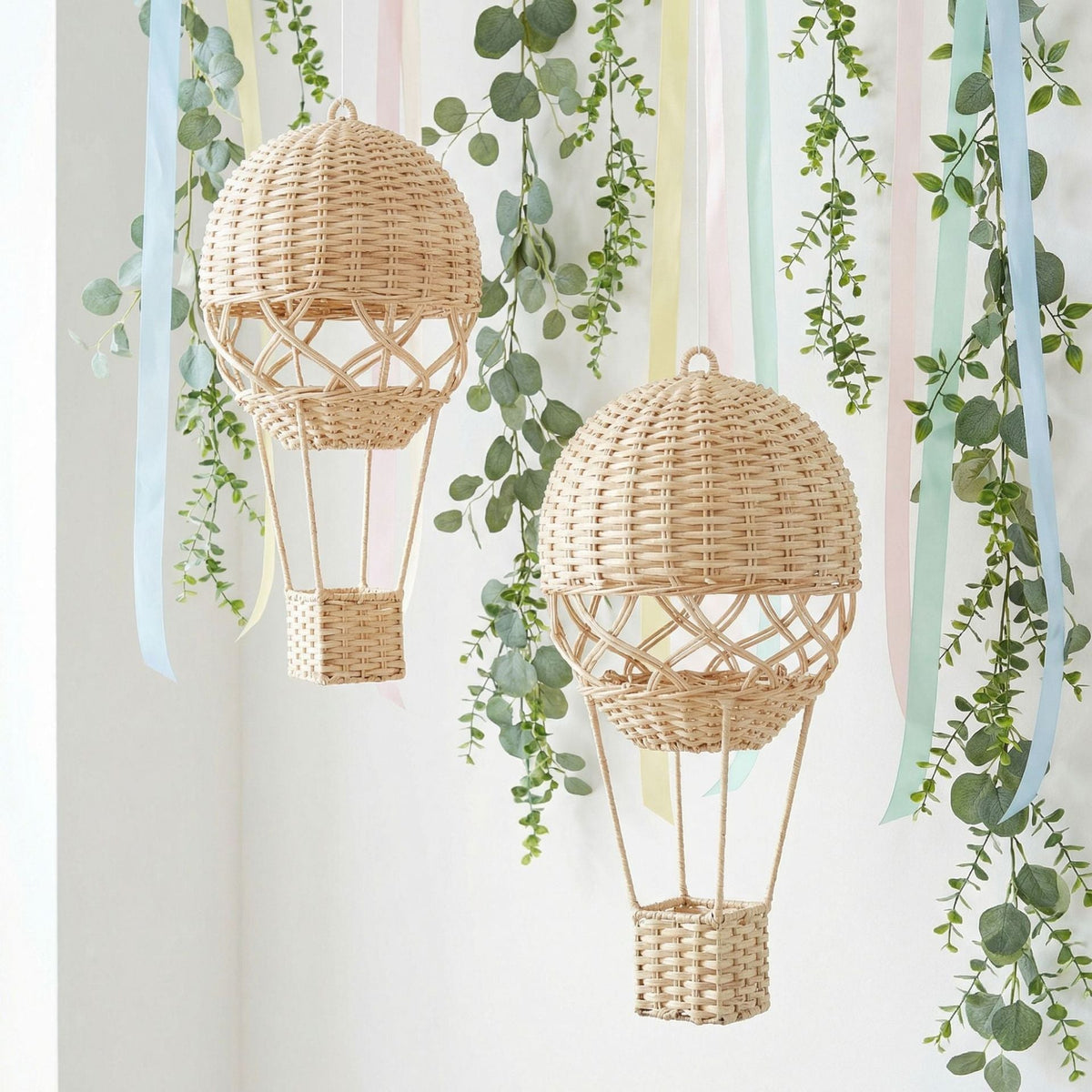 Hanging Lamp in the Form of a Hot Air Balloon | Kelmera