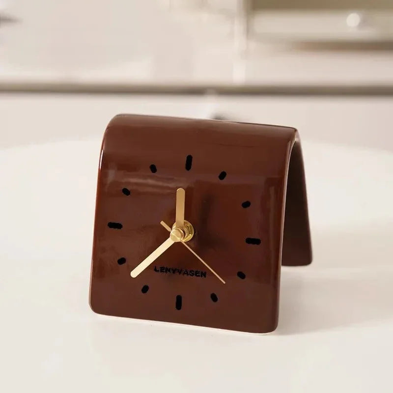 Harndyra Desk Clock