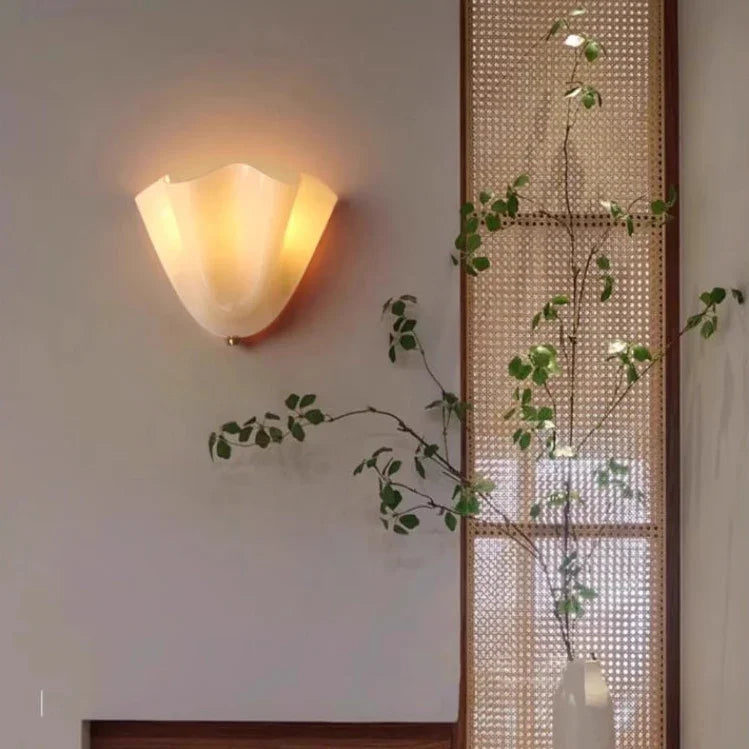 Harsynta Wall Lamp