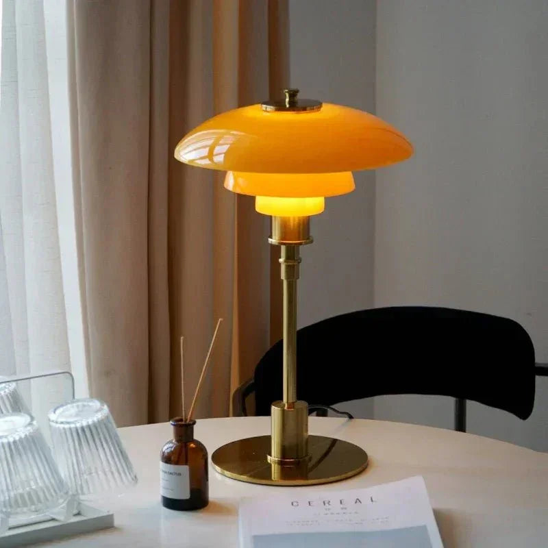 Ilnessa Table Lamp