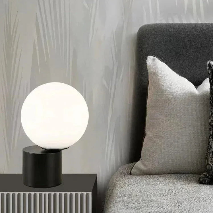 Ilvessa Table Lamp