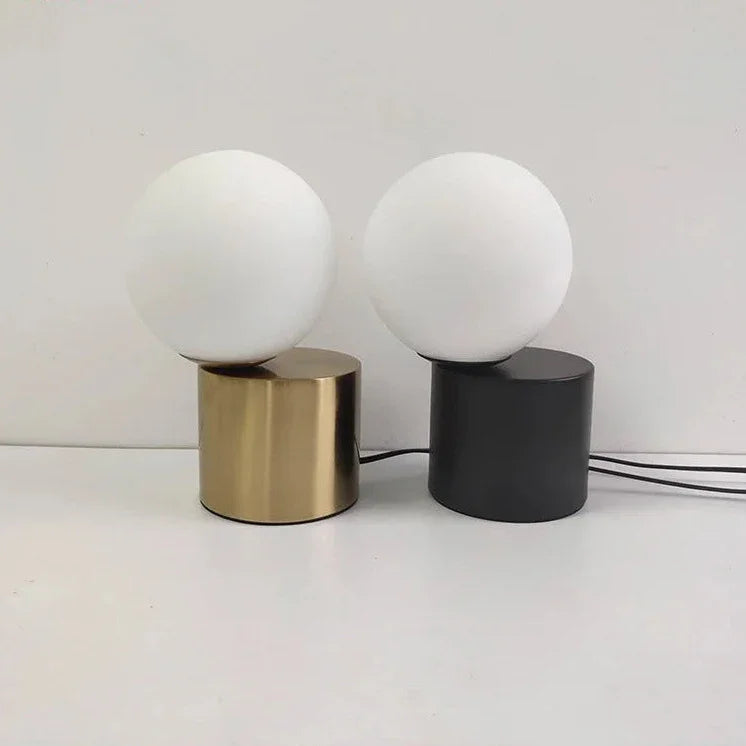 Ilvessa Table Lamp