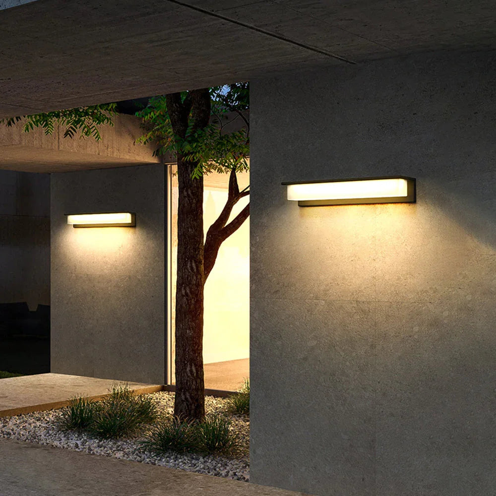 Jalbeda Solar Outdoor Wall Lamp