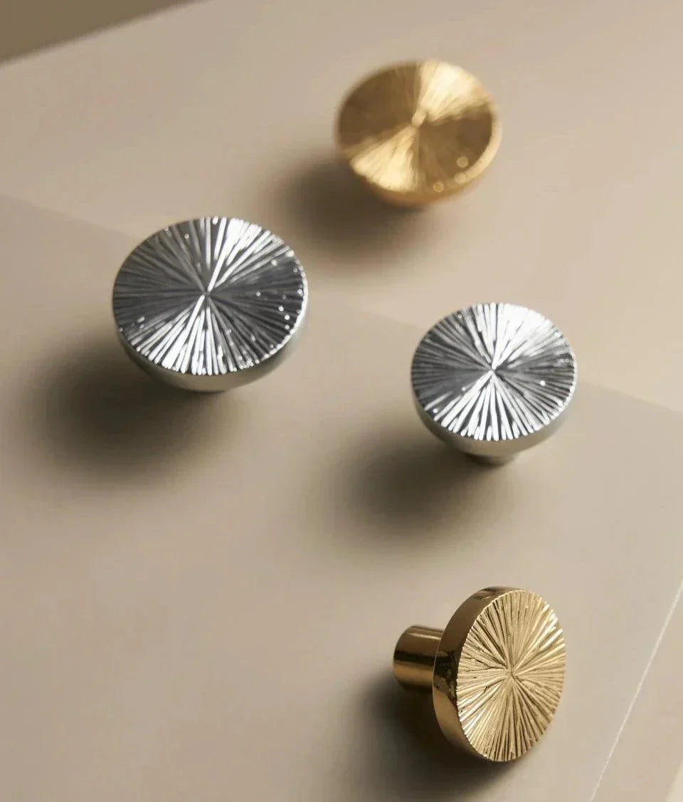 Jaldeno Brass Knobs