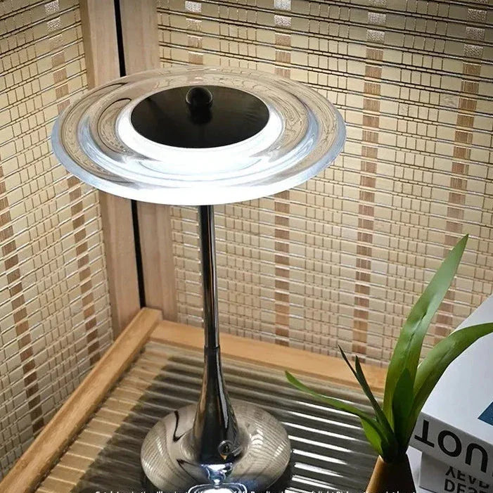 Jalvelta Portable Lamp