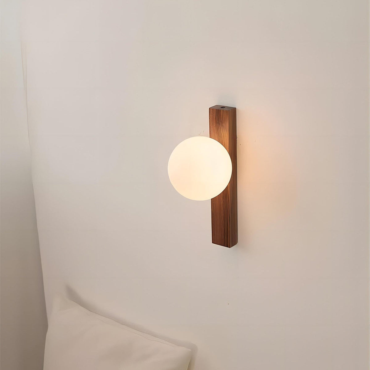 Kalstessa Wall Lamp