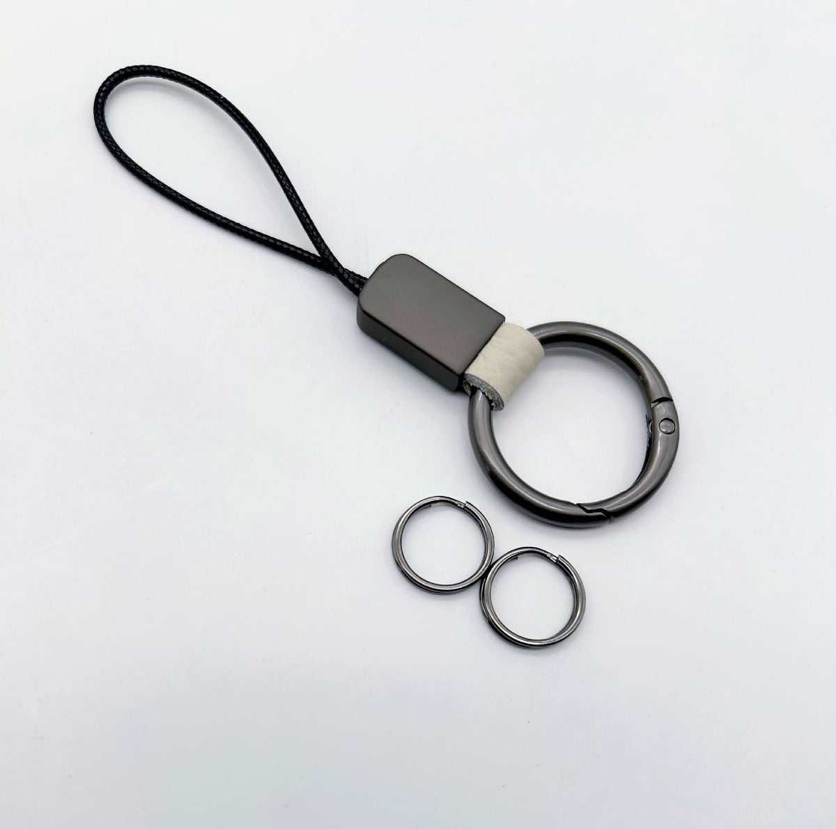 Keychain Holder Light Gray Off White | Kelmera