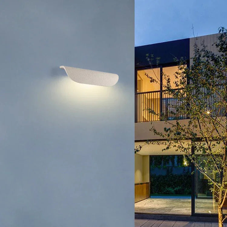 Lorbosa Outdoor Wall Lamp