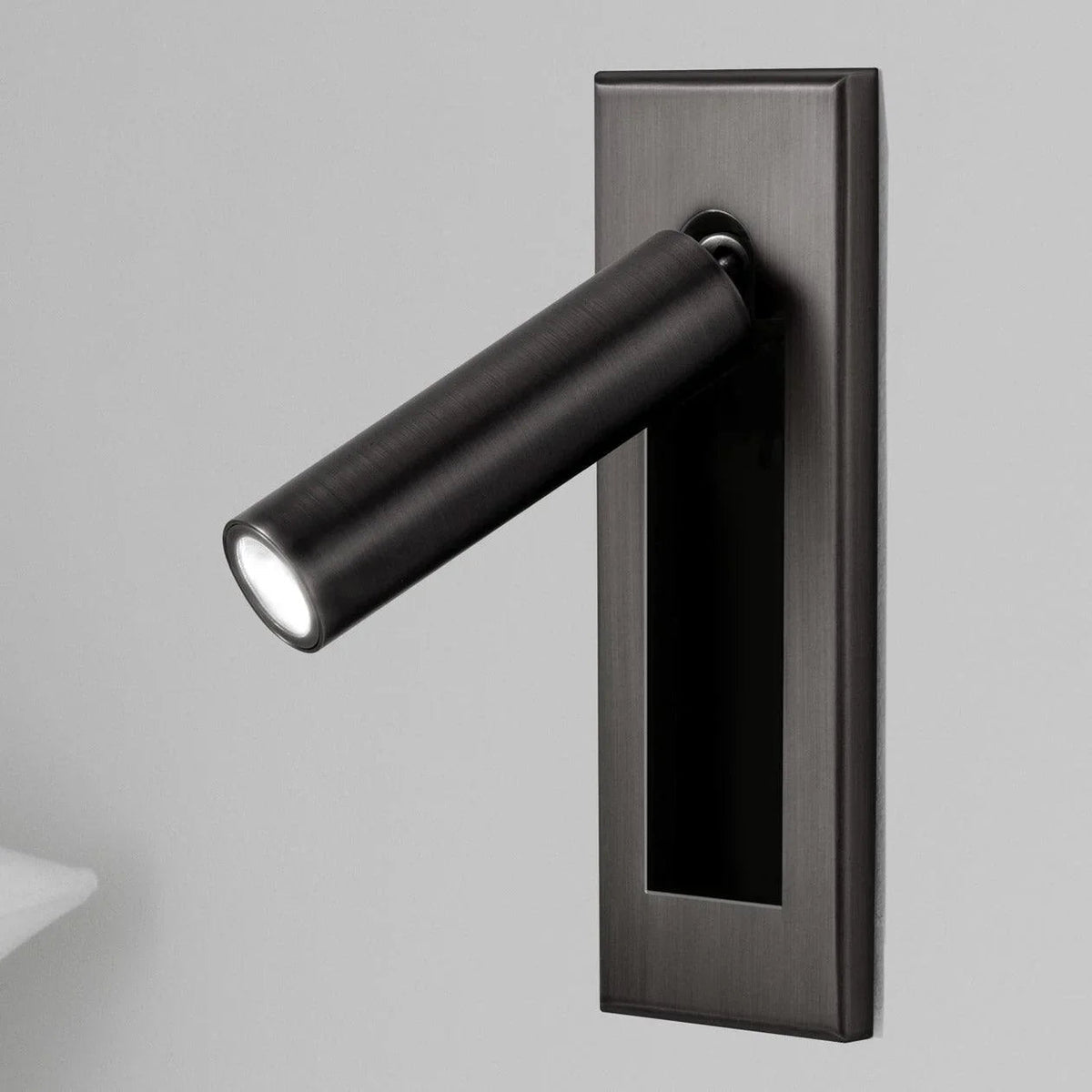 Lordella Mount Sconce