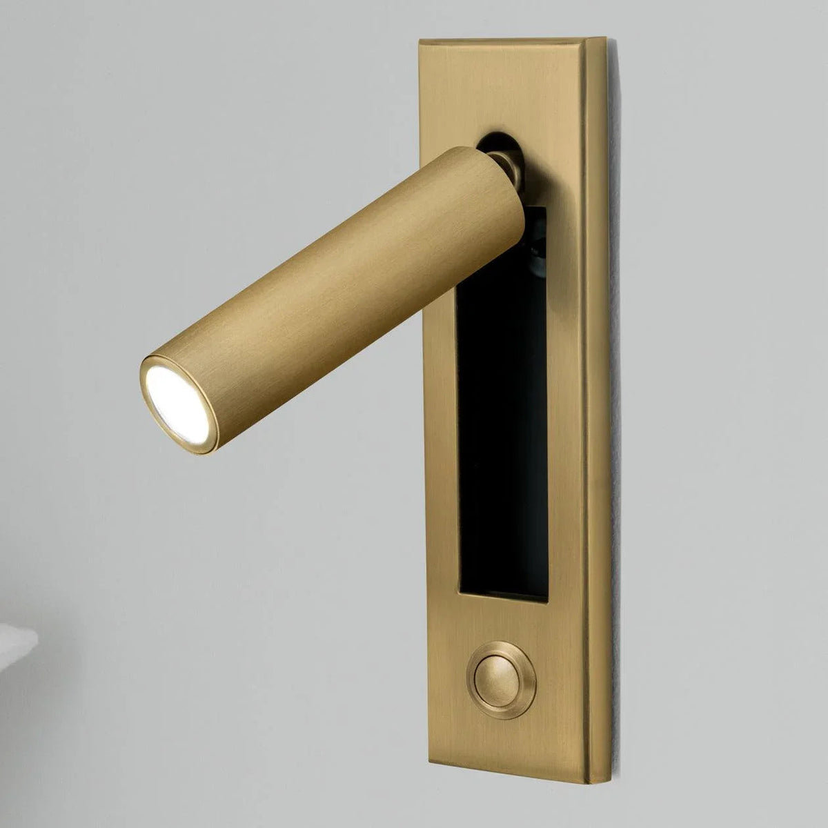 Lordella Mount Sconce