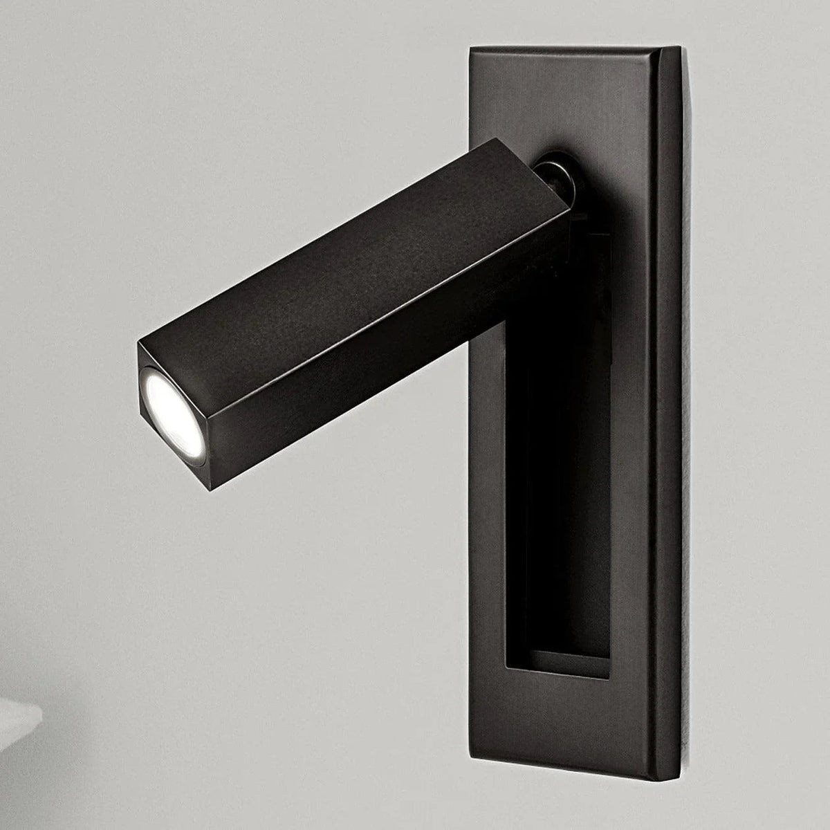 Lordella Mount Sconce