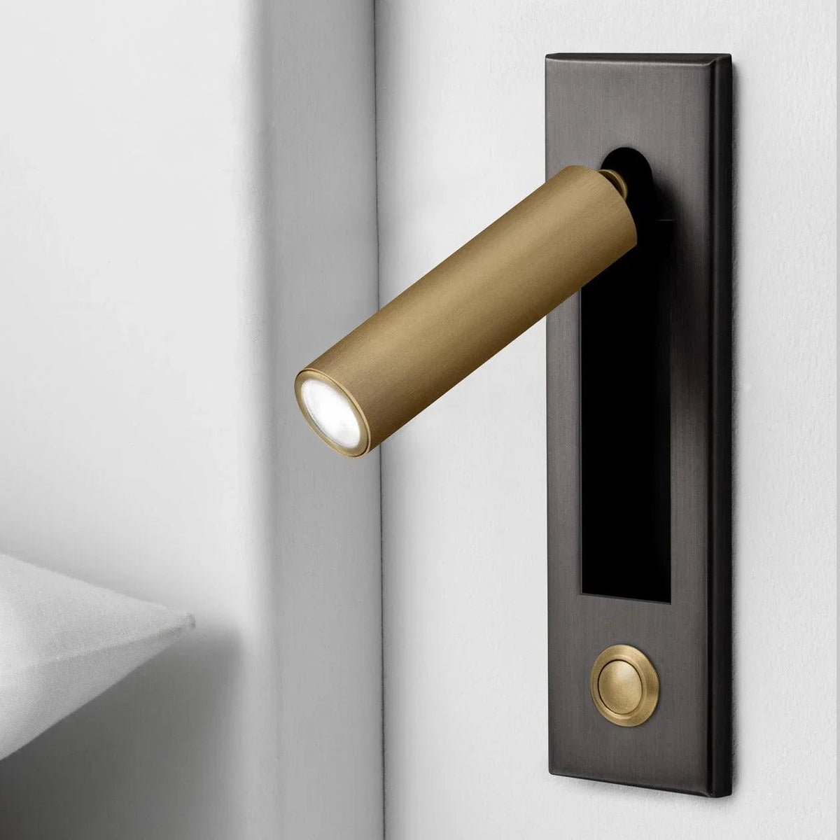 Lordella Mount Sconce