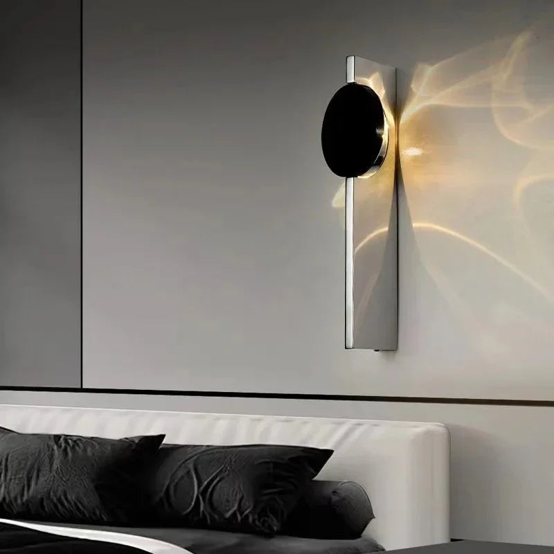 Lornando Wall Lamp