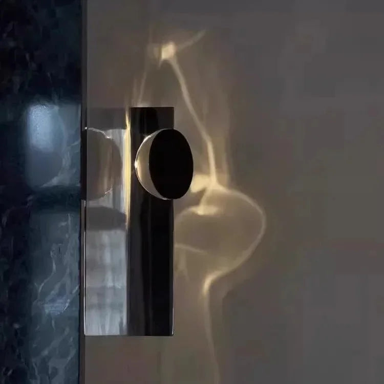 Lornando Wall Lamp