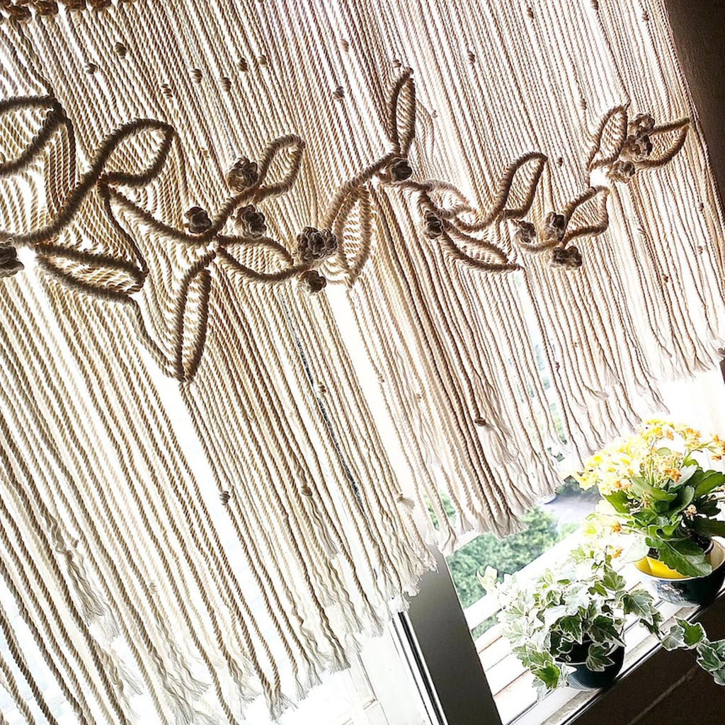 Macrame Leaf Wall Tapestry with Decorative Fringes | Kelmera