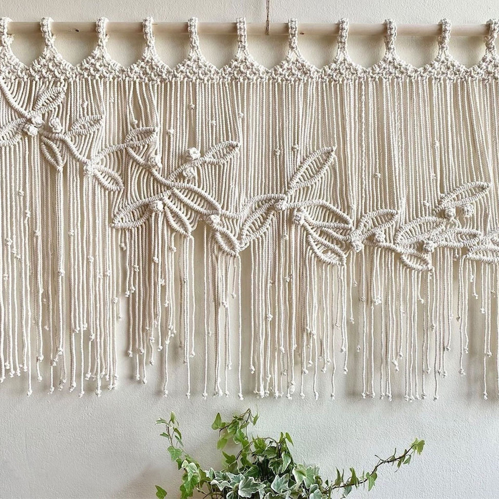 Macrame Leaf Wall Tapestry with Decorative Fringes | Kelmera