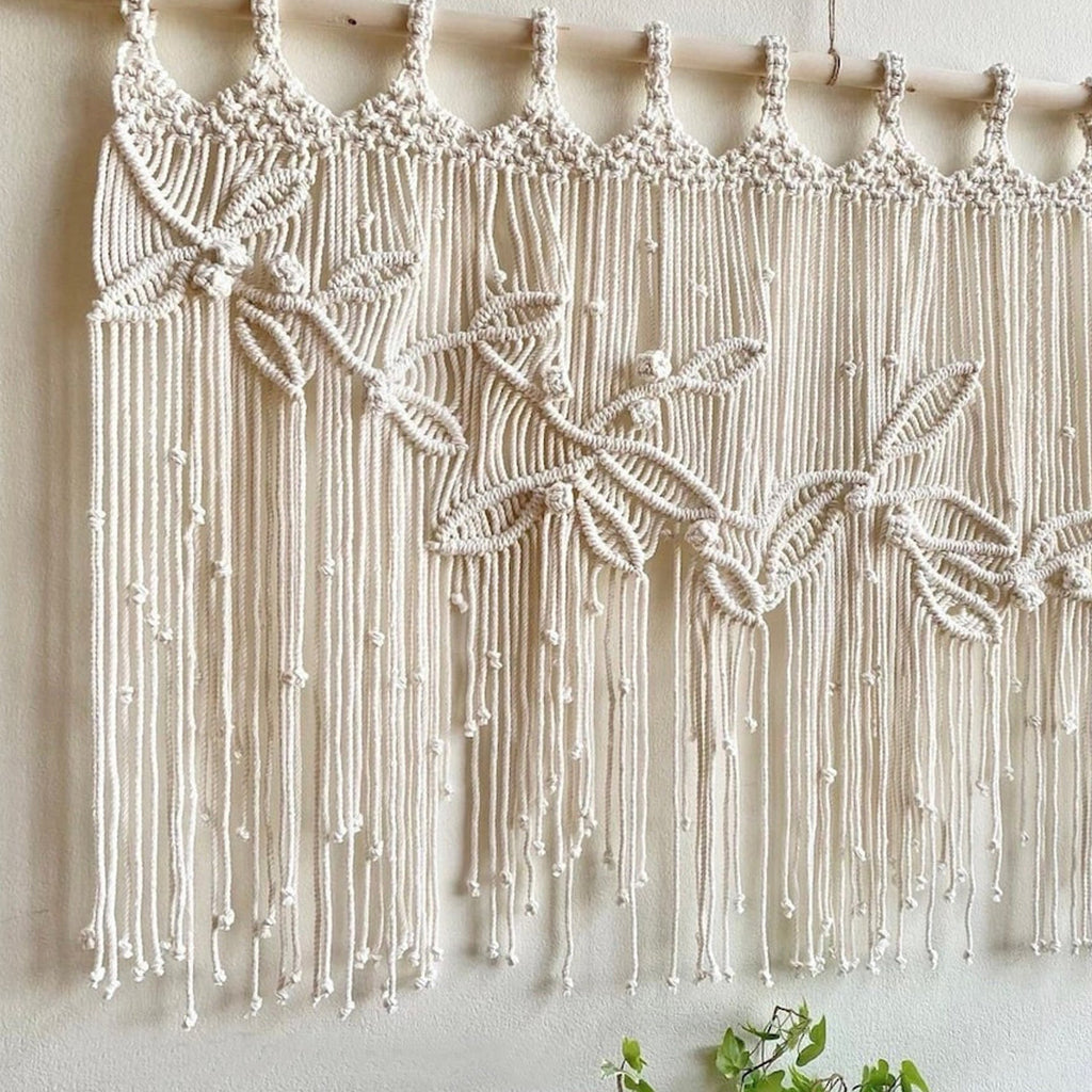 Macrame Leaf Wall Tapestry with Decorative Fringes | Kelmera