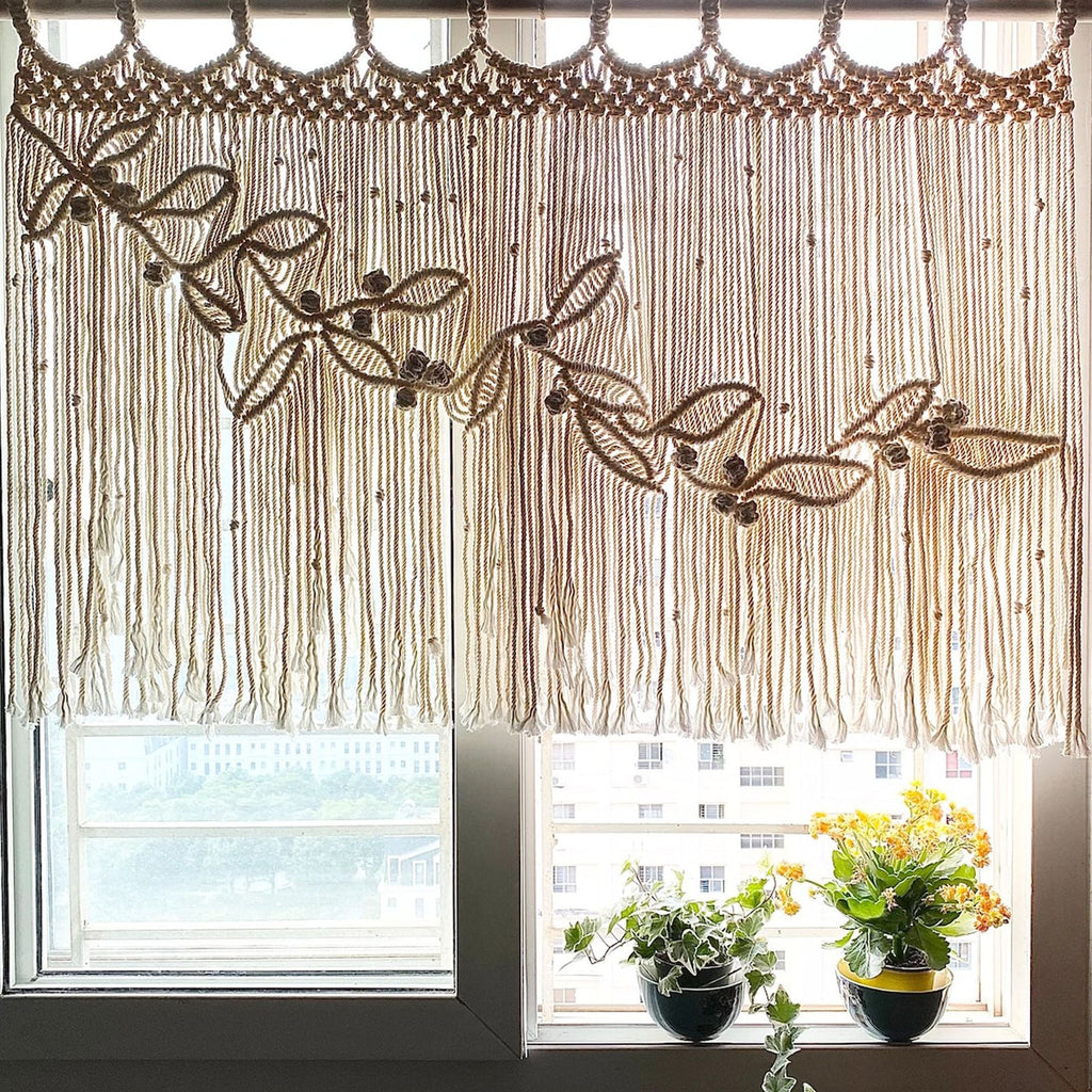 Macrame Leaf Wall Tapestry with Decorative Fringes | Kelmera