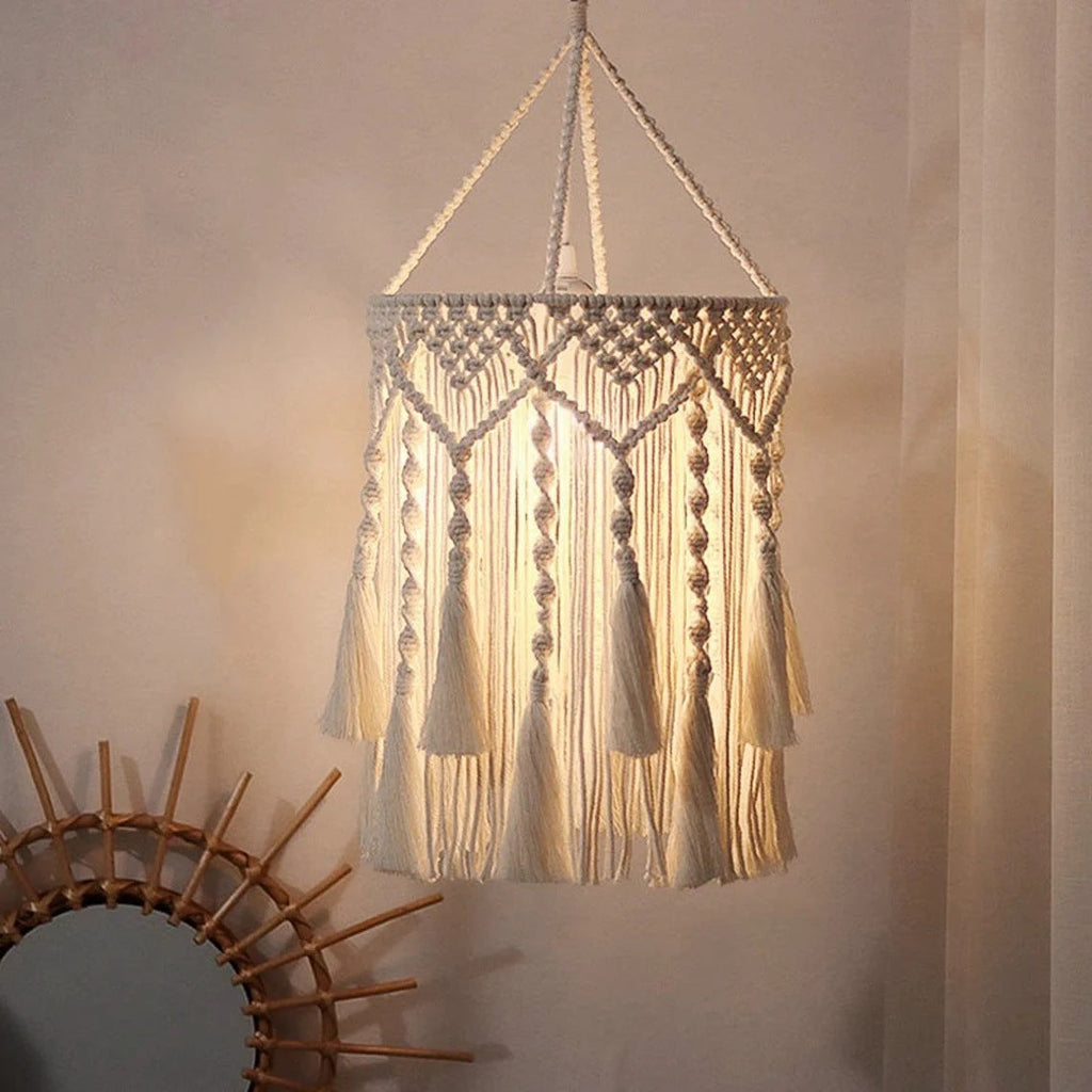 Macrame Plant Hanger with Decorative Fringes | Kelmera