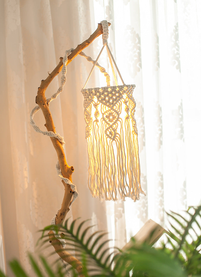 Macrame Plant Hanger with Fringed Design | Kelmera