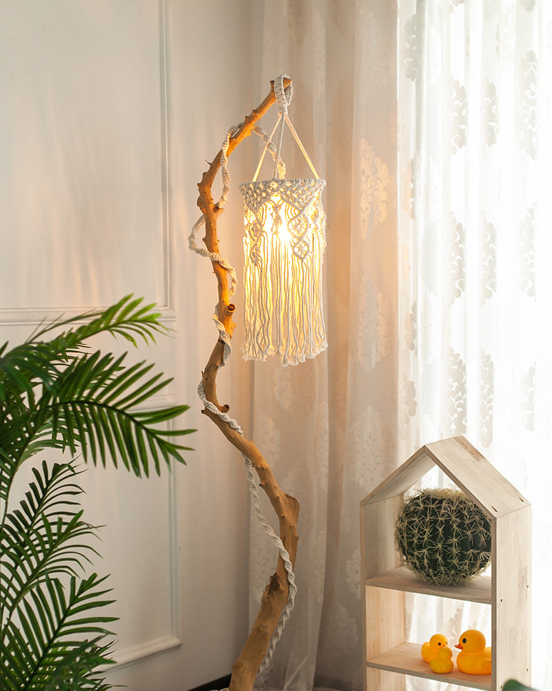 Macrame Plant Hanger with Fringed Design | Kelmera