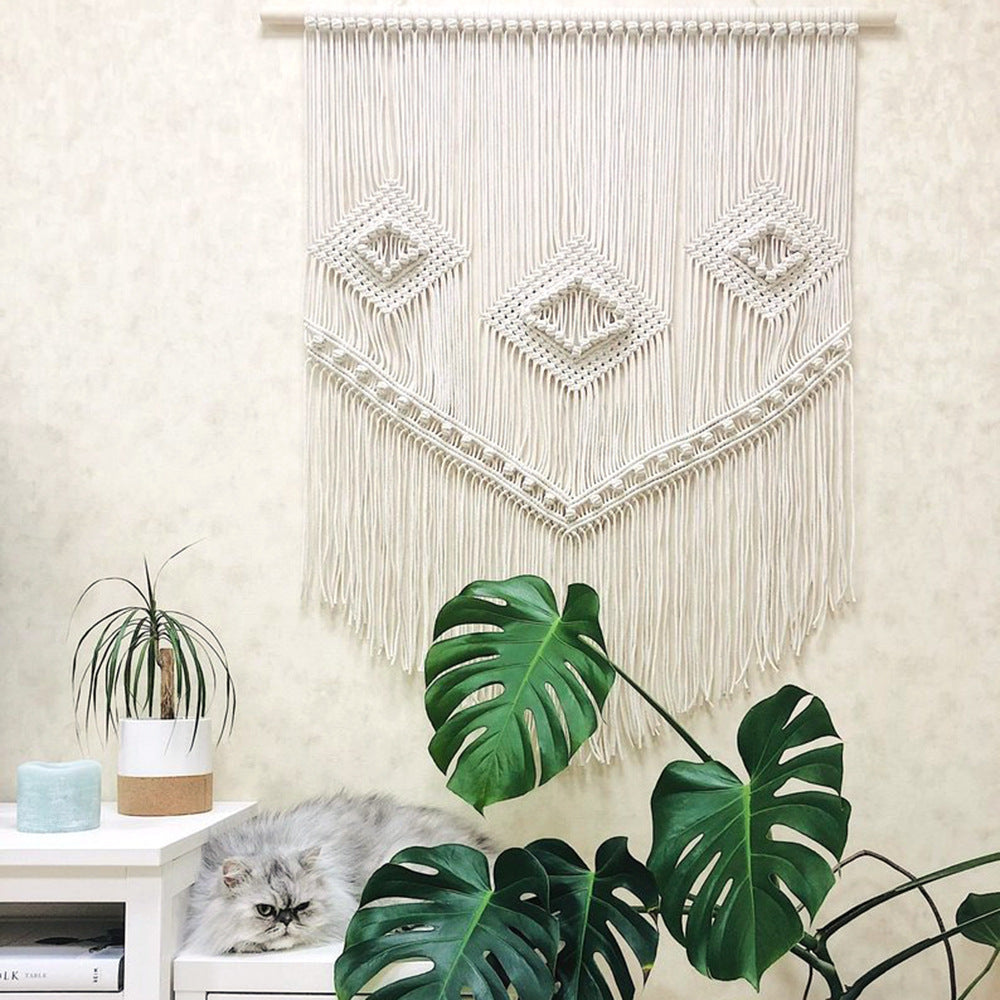Macrame Wall Decor with Artistic Details | Kelmera
