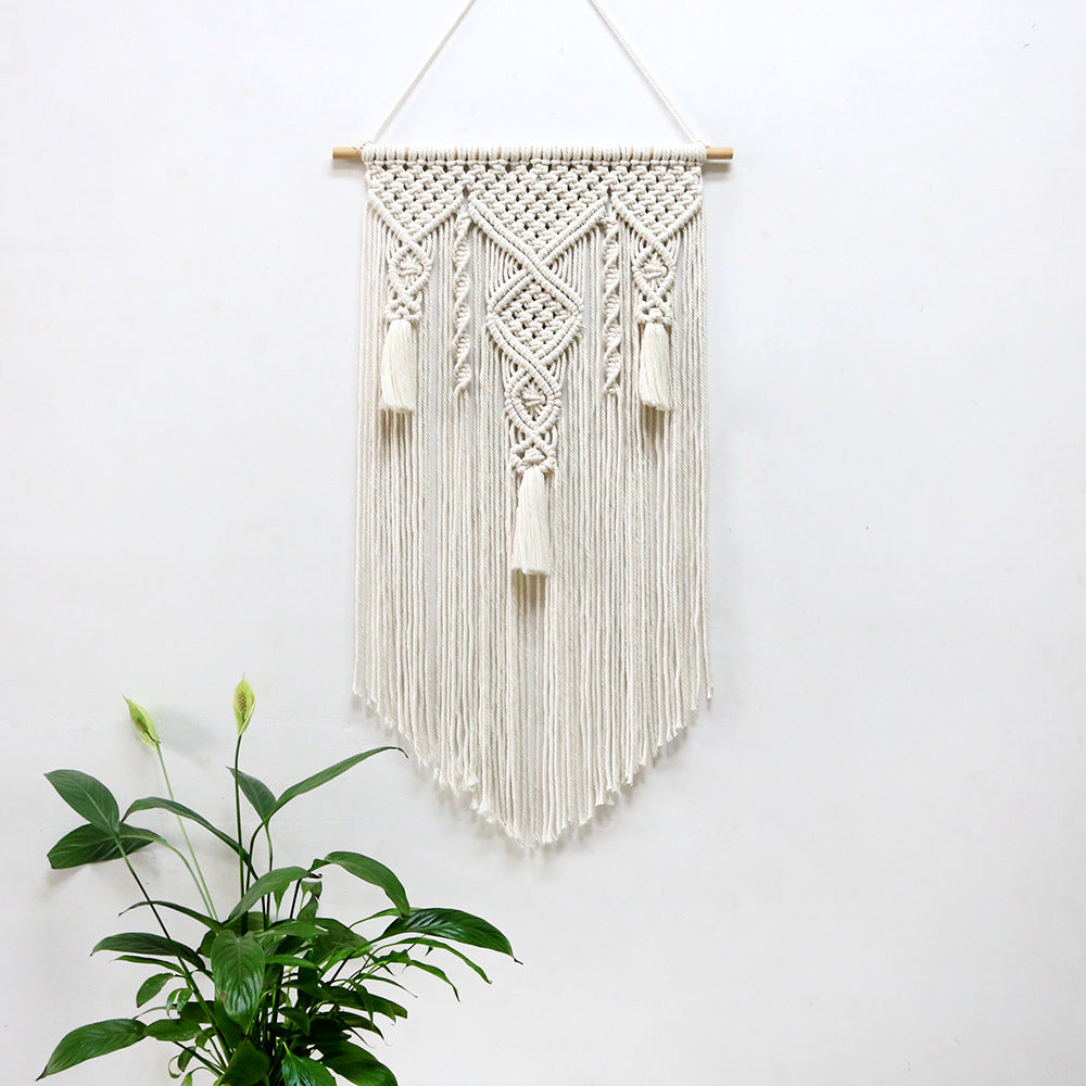 Macrame Wall Decor with Artistic Details | Kelmera