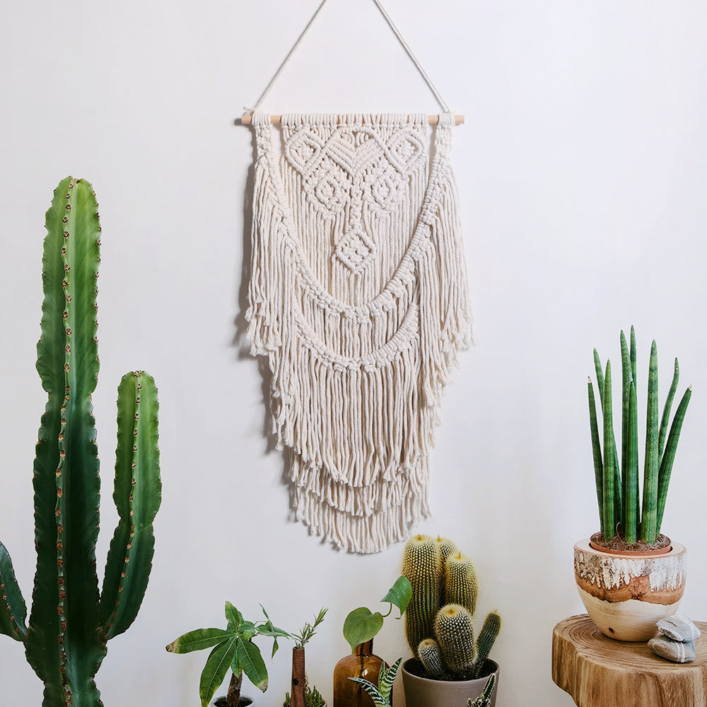 Macrame Wall Decor with Artistic Details | Kelmera