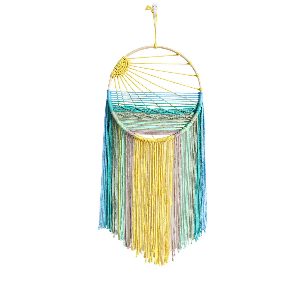 Macrame Wall Decoration with Elegant Appeal | Kelmera
