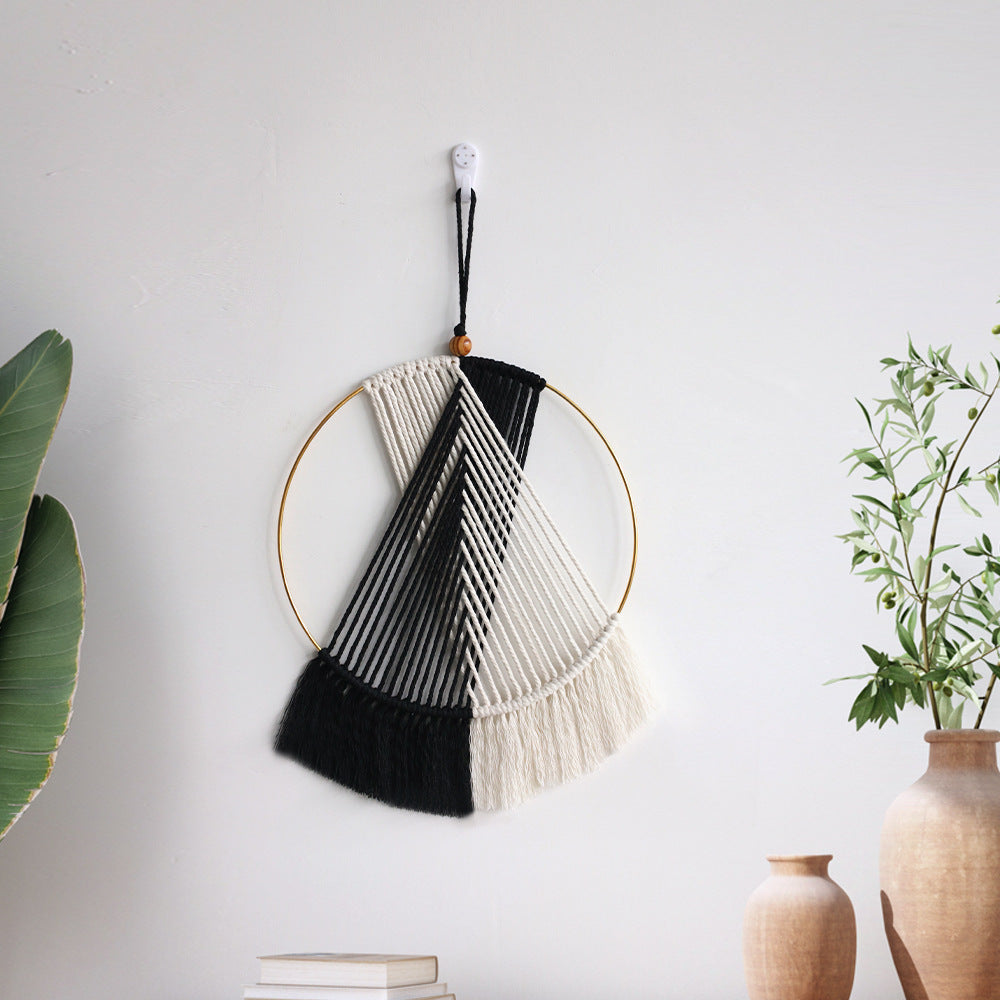 Macrame Wall Decoration with Elegant Appeal | Kelmera
