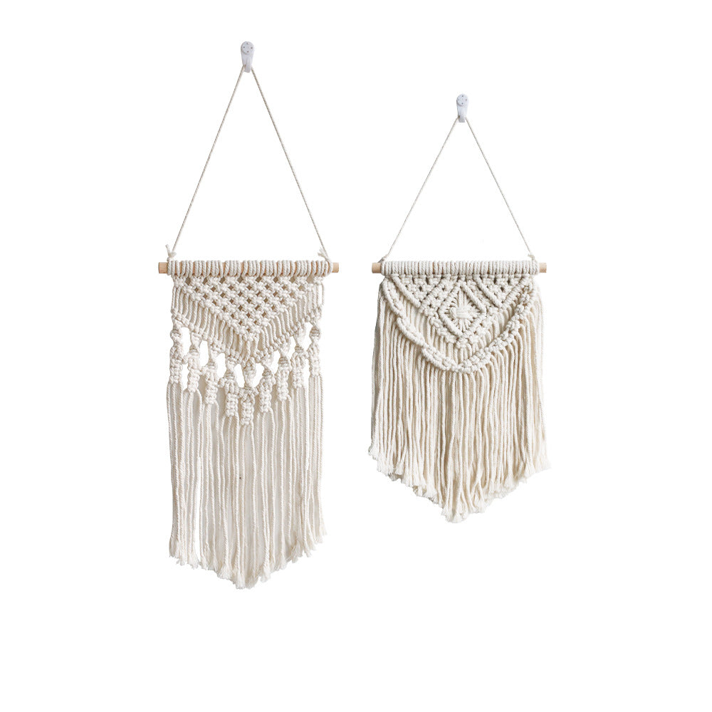 Macrame Wall Hanging with Artistic Fringes | Kelmera